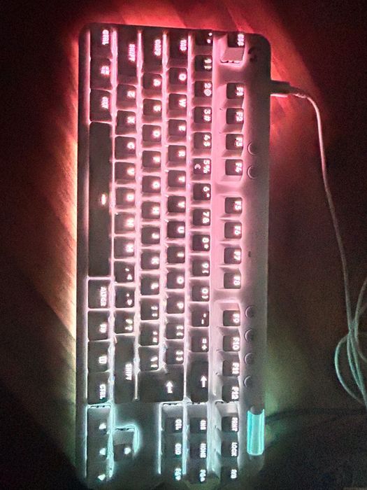 Tastatura gaming Logitech