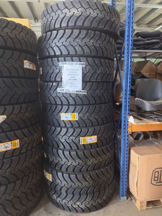 315/80 R22.5 Benchmark 156/150K Cauciuc Tractiune ON-OFF pt camioane