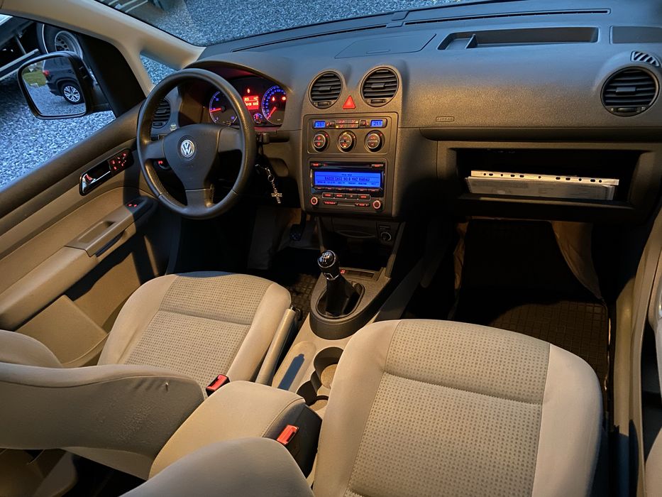 VW CADDY Life 1.9-Tdi~77~kW~105 CP-inm-recent -RO