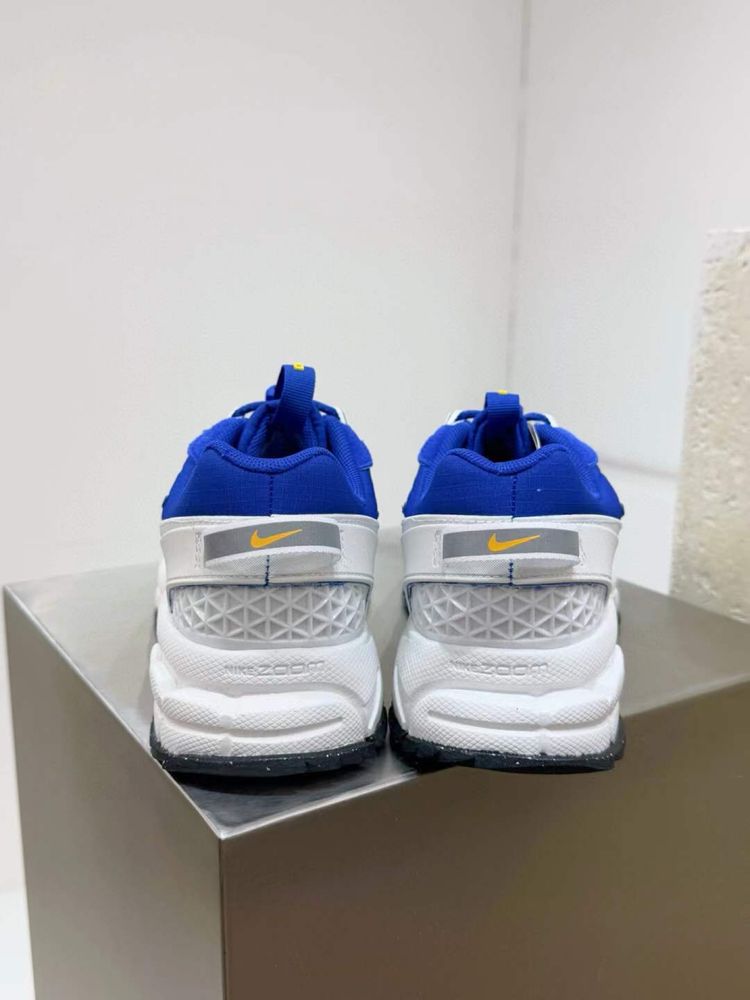 Оригинални дамски маратонки Nike Zoom Vomero Roam 'Racer Blue'