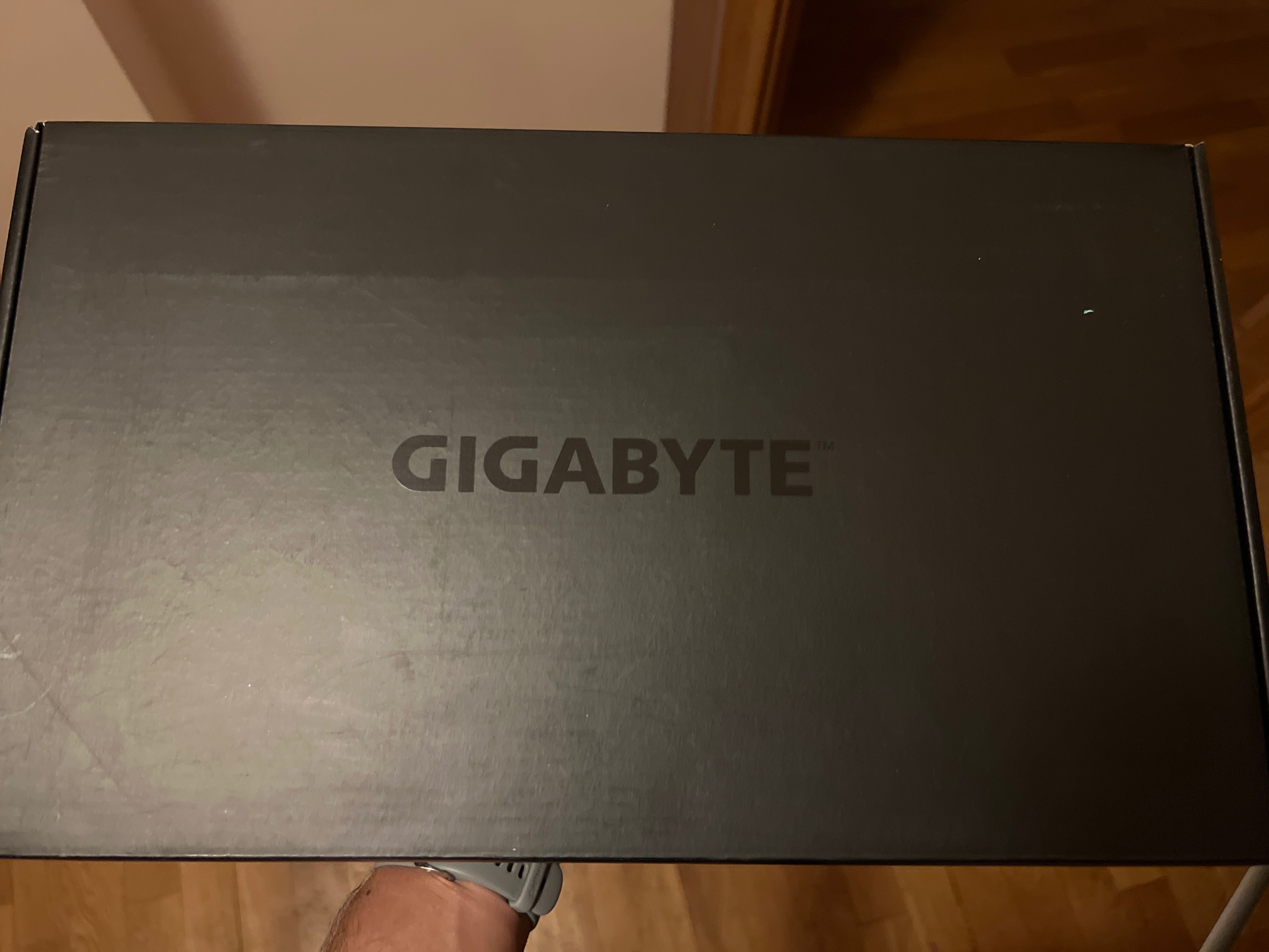 Продавам видео карта Gigabyte GTX 1060