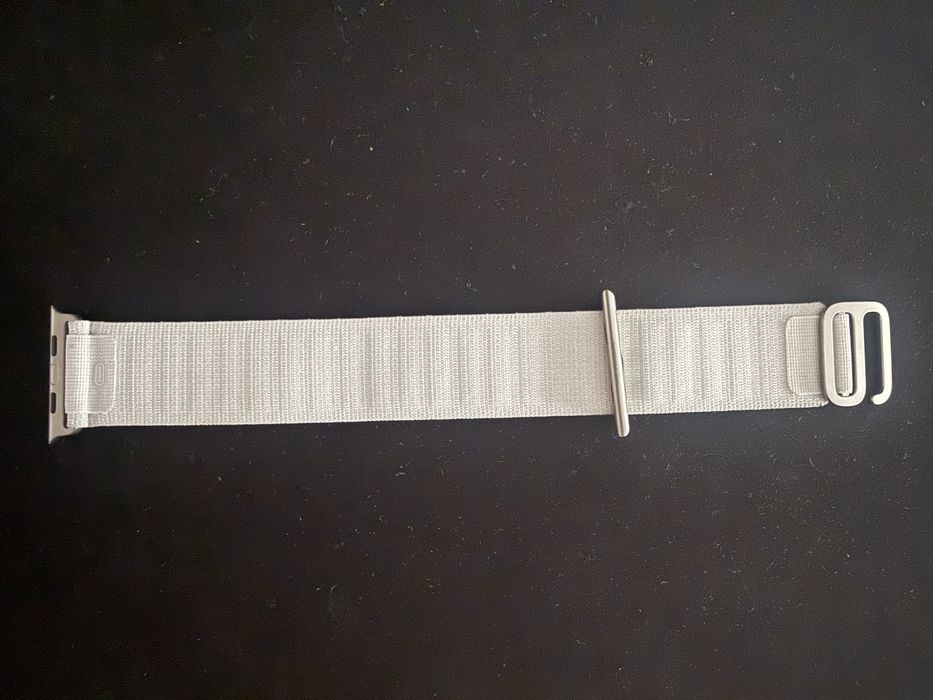 Curea Apple Watch Ultra 49mm – Alpine Loop Starlight, mărimea S