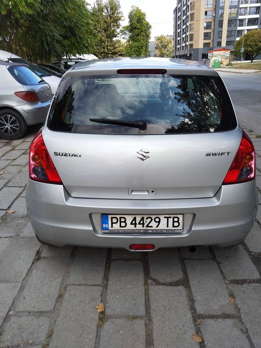 Продажба автомобил SUZUKI SWIFT