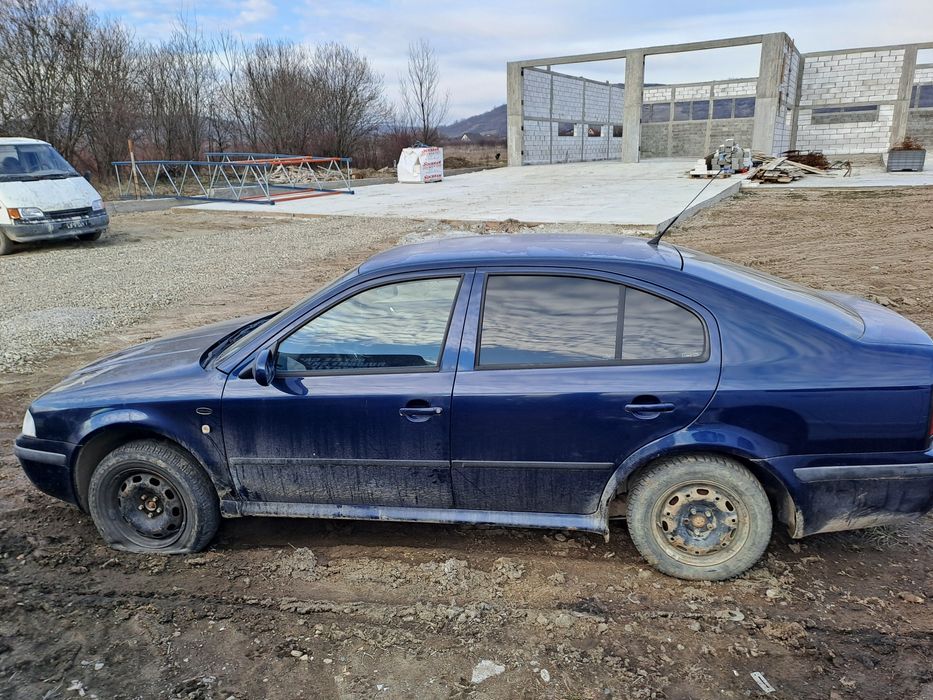 Dezmembrez Skoda Octavia 1  cod motor ALH