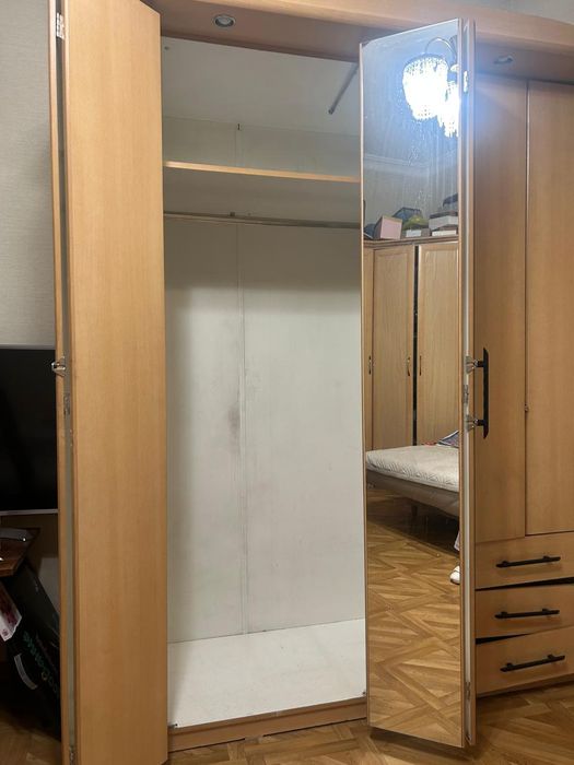 Шкаф, бу, трёхстворчатый