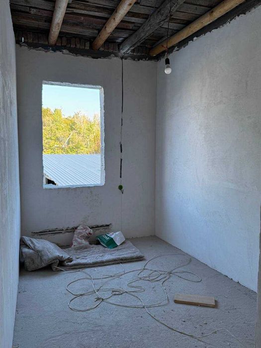 Дом 1.7 соток 4 комн. 2х этажный. Шумиловский городок. Ул. Ош. 125м2