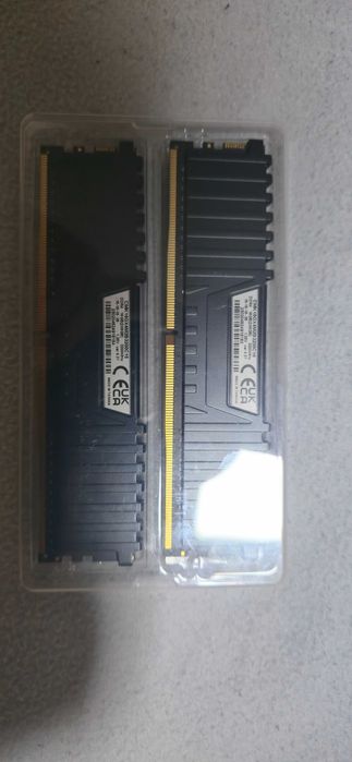 Corsair Vengeance DDR4 2x8 GB 3200MHz