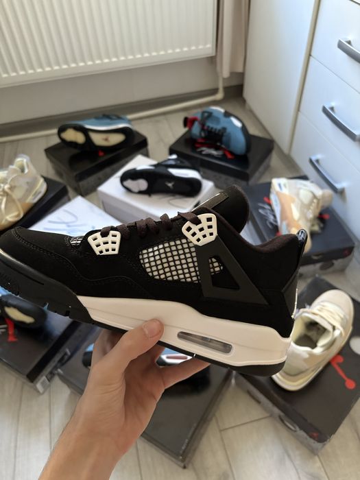 Jordan 4 marimea 40 41