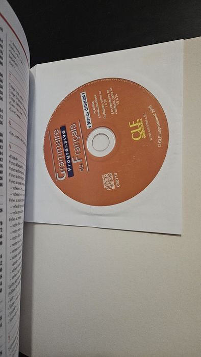 carte de exerciti in limba franceza