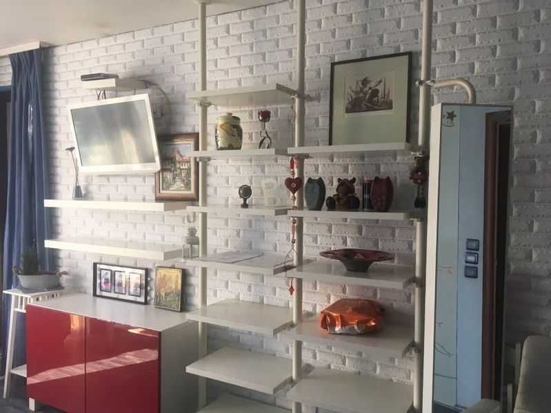 Двустаен имот в кв.Света Троица