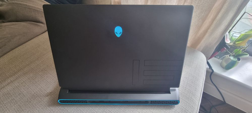 Alienware Laptop RTX 3080Ti i7-12700 32GB DDR5 240HZ 2K ECRAN