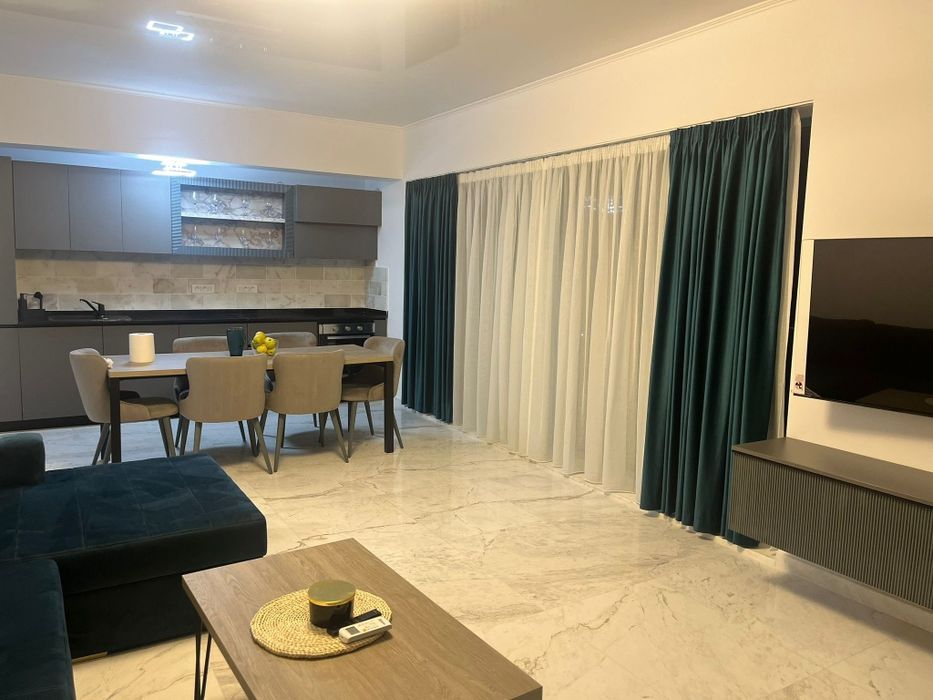 Închiriez apartament 2 camere, termen lung