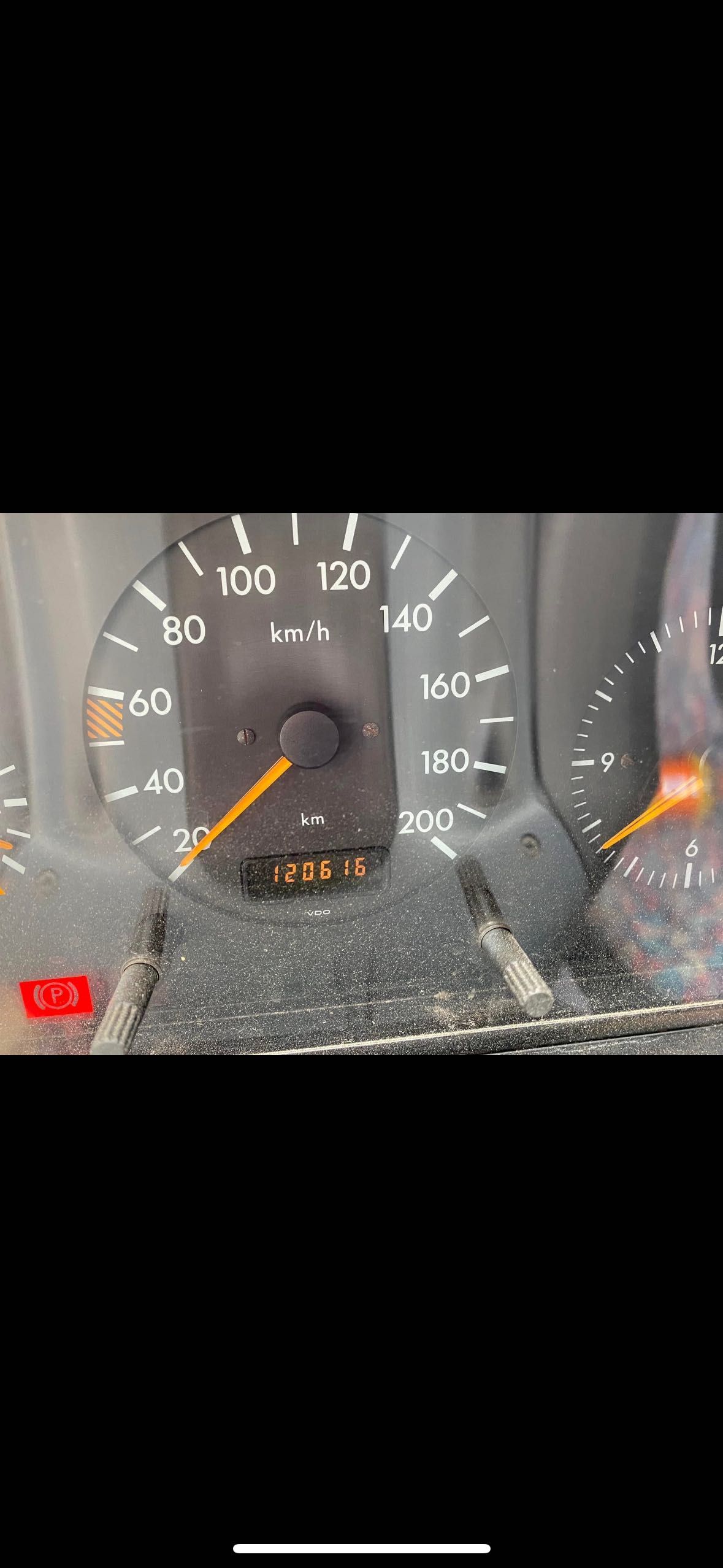 Camioneta Mercedes Benz