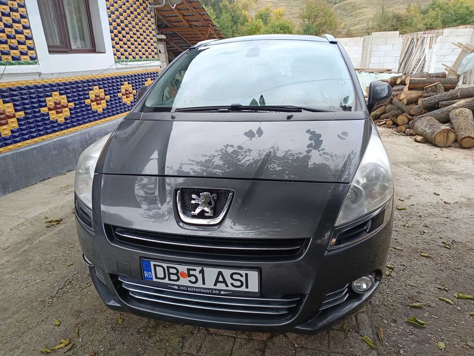Peugeot 5008 1.6 16v benzina 7 locuri 2010
