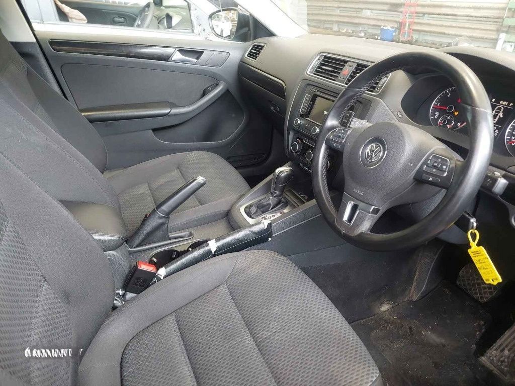 Set arcuri spate Volkswagen Jetta 2013 SEDAN 1.6 TDI
