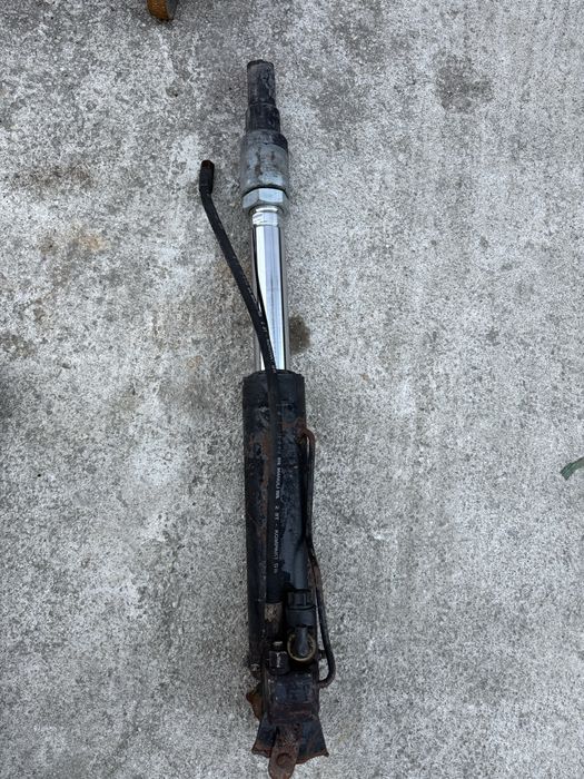 Vand cilindru hidraulic cu doua sensuri in