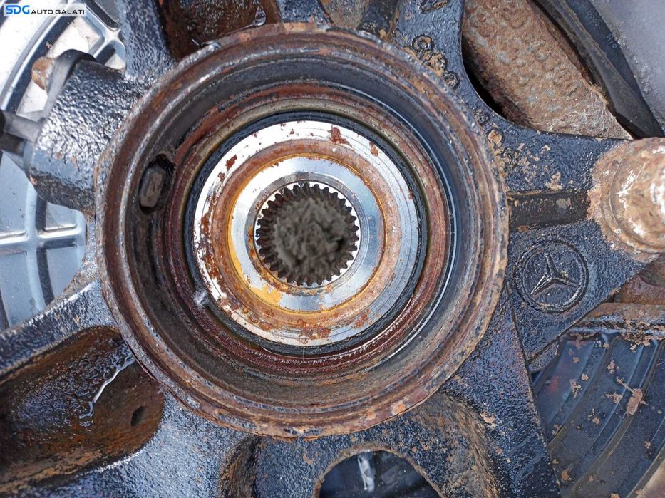 Fuzeta Butuc cu Rulment si Senzor ABS Stanga Fata Mercedes ML W163 1997 - 2005 [X3580]