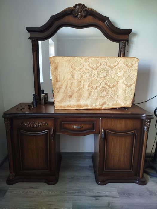 Mebel sotiladi komplekt