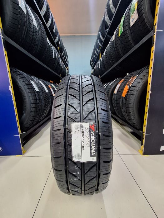 235/65/R16C Yokohama