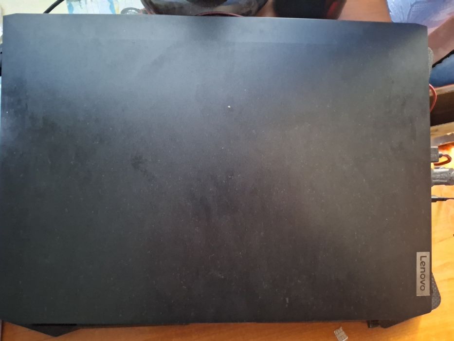 Vând laptop gaming Lenovo rtx 2050
