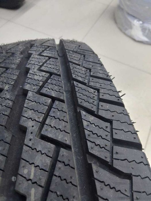 Зимние шины FIREMAX FM809 185/75 R16C 104/102R Без шипов