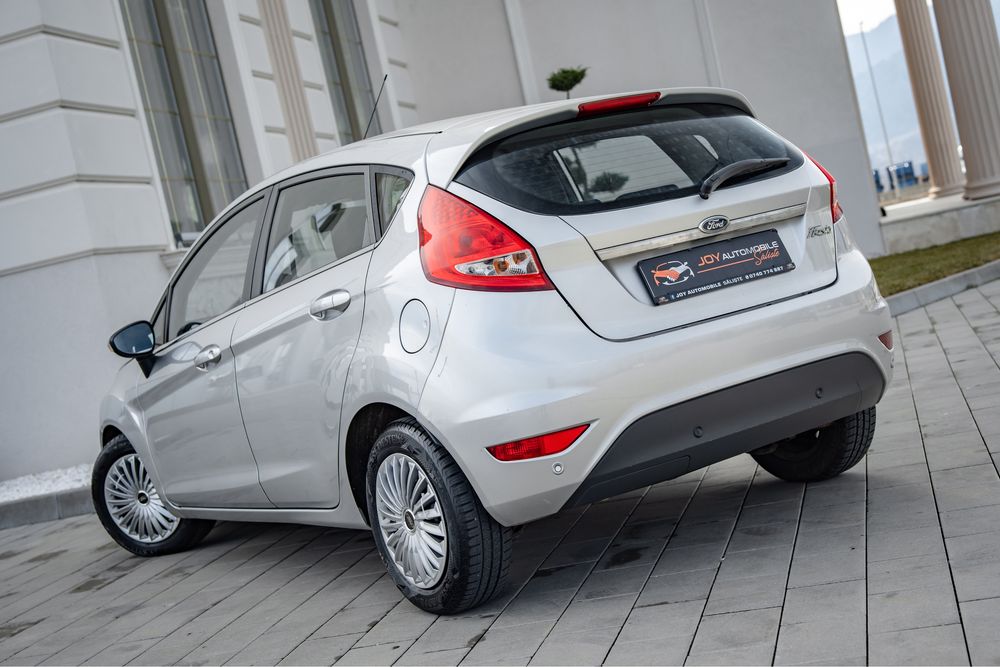 Ford Fiesta *Rate* 1,4 Benzina *Automat* 2011 *Garantie 12 Luni*