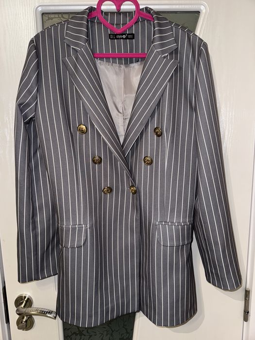 Костюм от две части