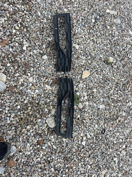 Декоративни решетки предна броня skoda oktavia 19-24