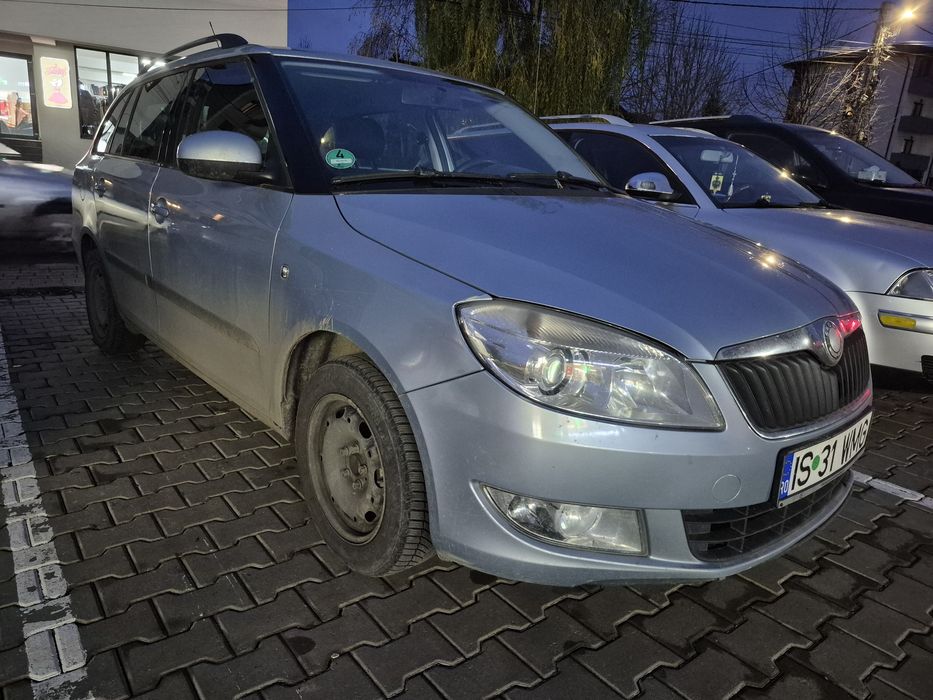 Skoda Fabia 2011, cauciucuri noi iarnă/vară pe jante diferite
