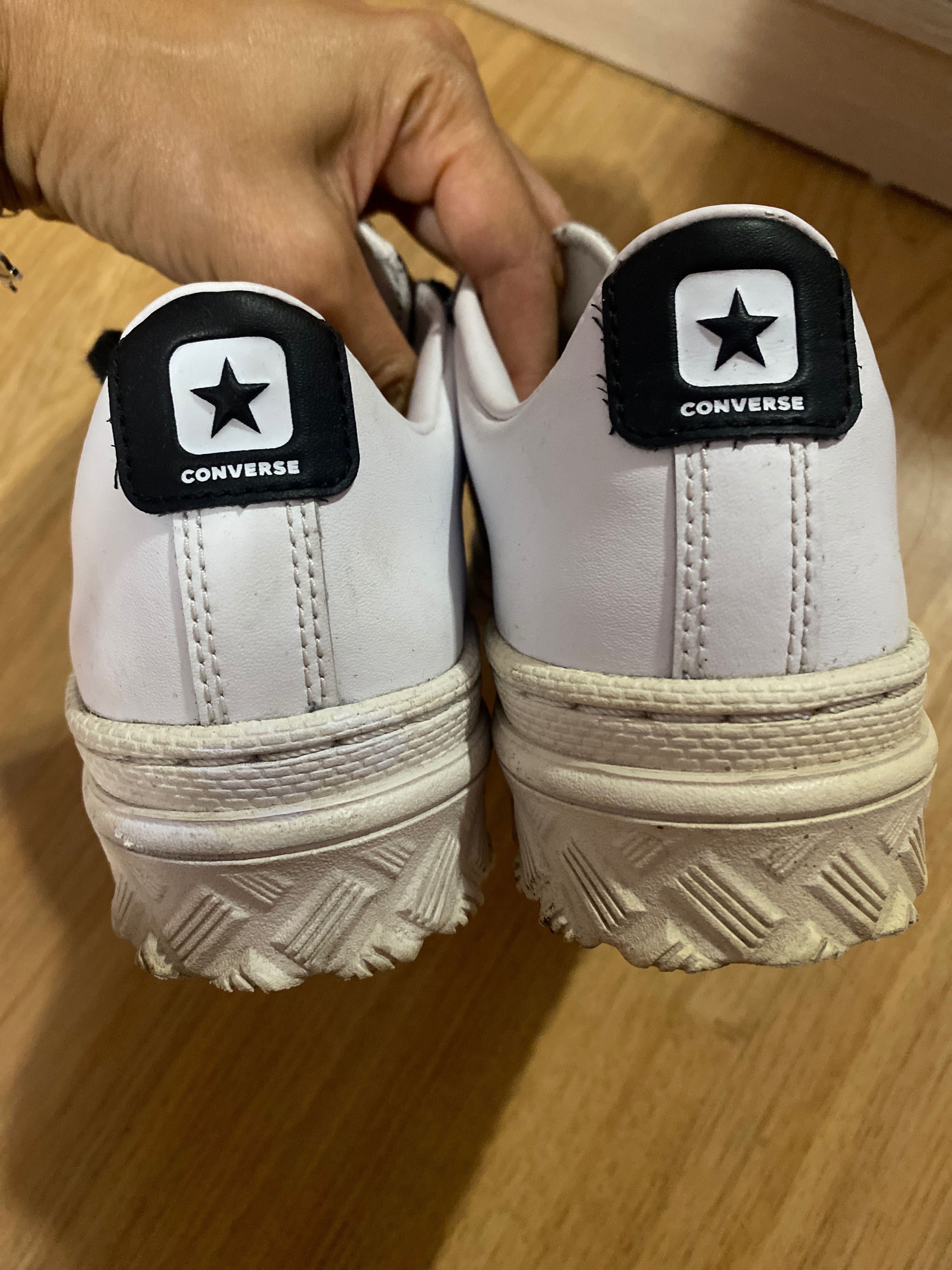 Унисекс кецове Converse