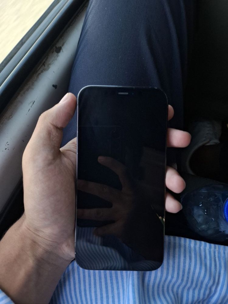 Iphone 12pro …..