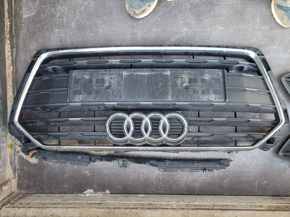 Grilă Centrală Audi A5 2018/2019/2020/2021