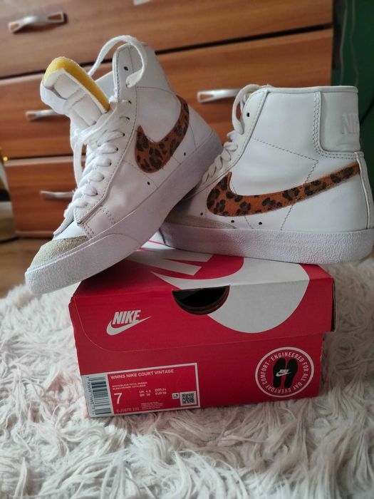 Blazer VMNS Nike Court Vintage