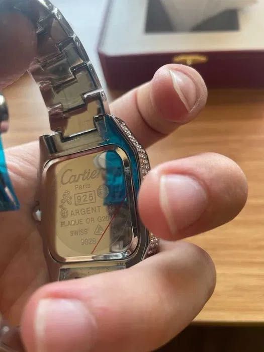 Cartier с диаманти спешно