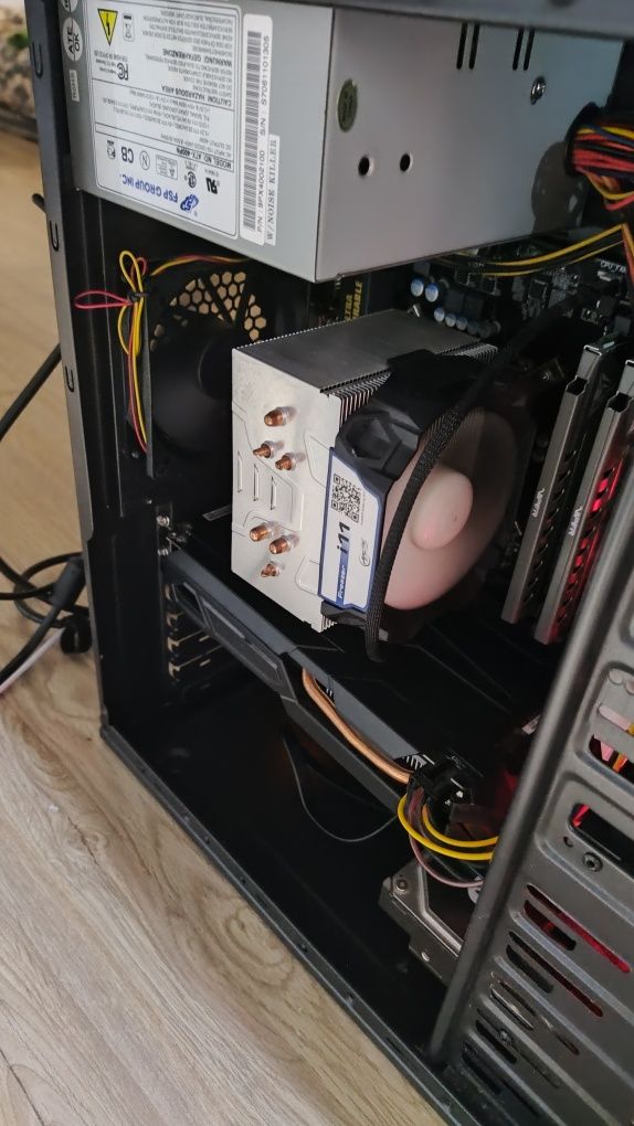 Игровой компьютер, I3-6100, 16Gb-DDR4, 1050ti, SSD 240 + HDD 400