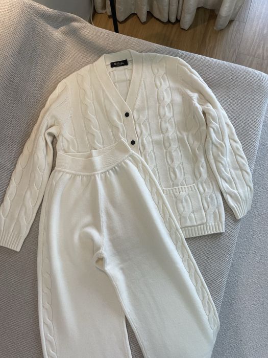 Set tricot Loro Piano M-L 100% casmir nou