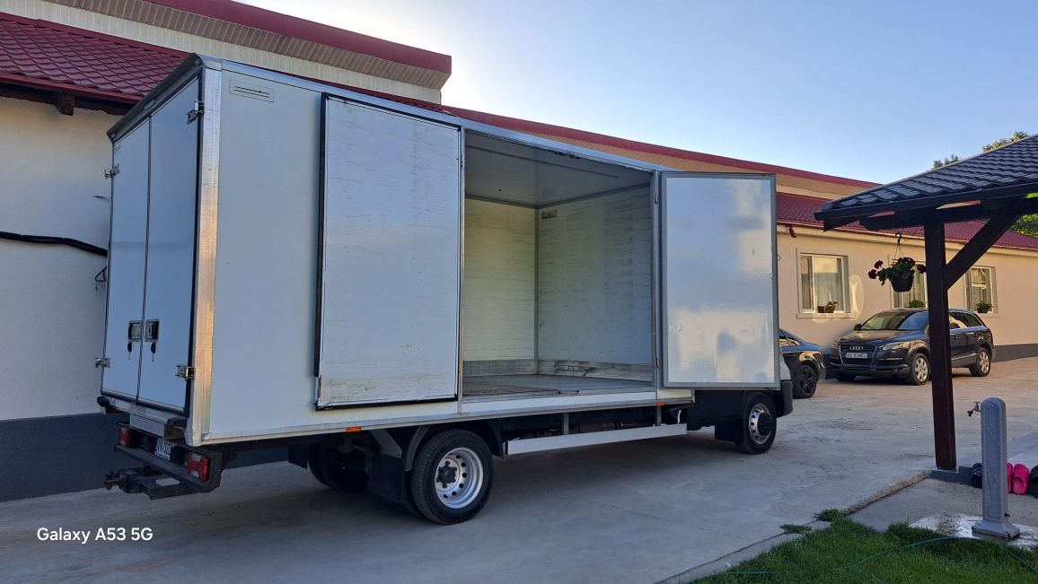 Vând iveco daily