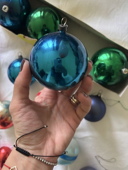 Globuri vechi sticla si plastic