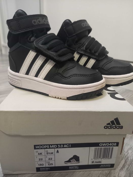 Adidas/ Nike детски обувки