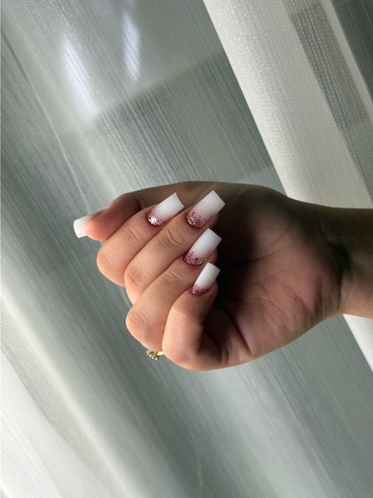 Manichiura gel / semi/ pedichiura