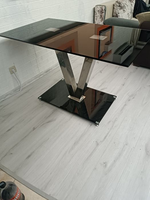 Стъклена трапезна маса 120/80