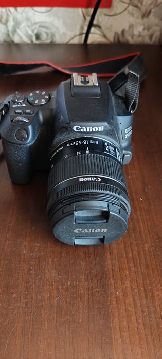 Фотокамера Canon