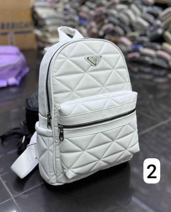 Ghiozdane dama, modele diferite