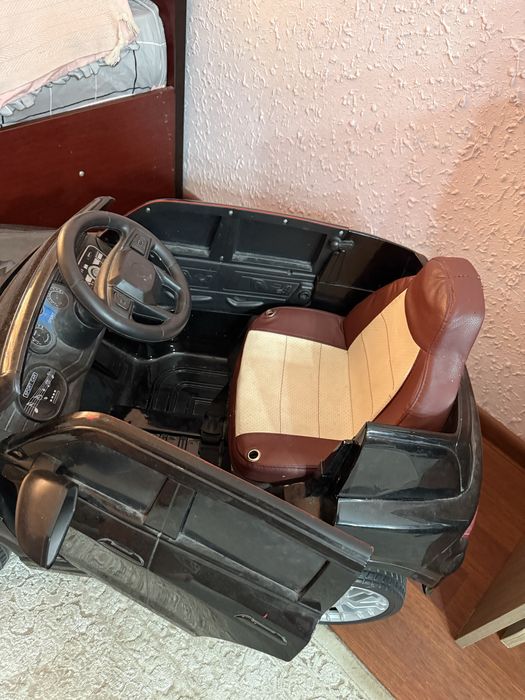 Продается  детский автомобиль