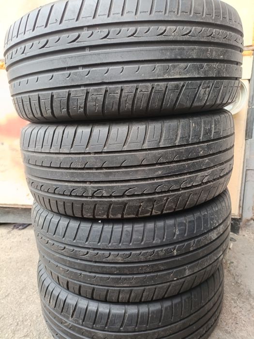 Dunlop 215/55/16