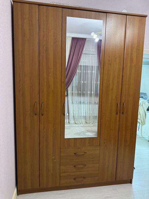 Продается шкаф в хорошем сост.
