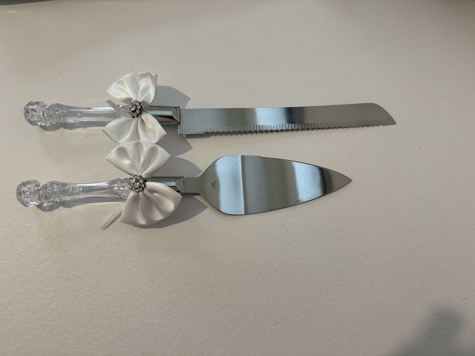 Set tacamuri elegante pentru tort nunta