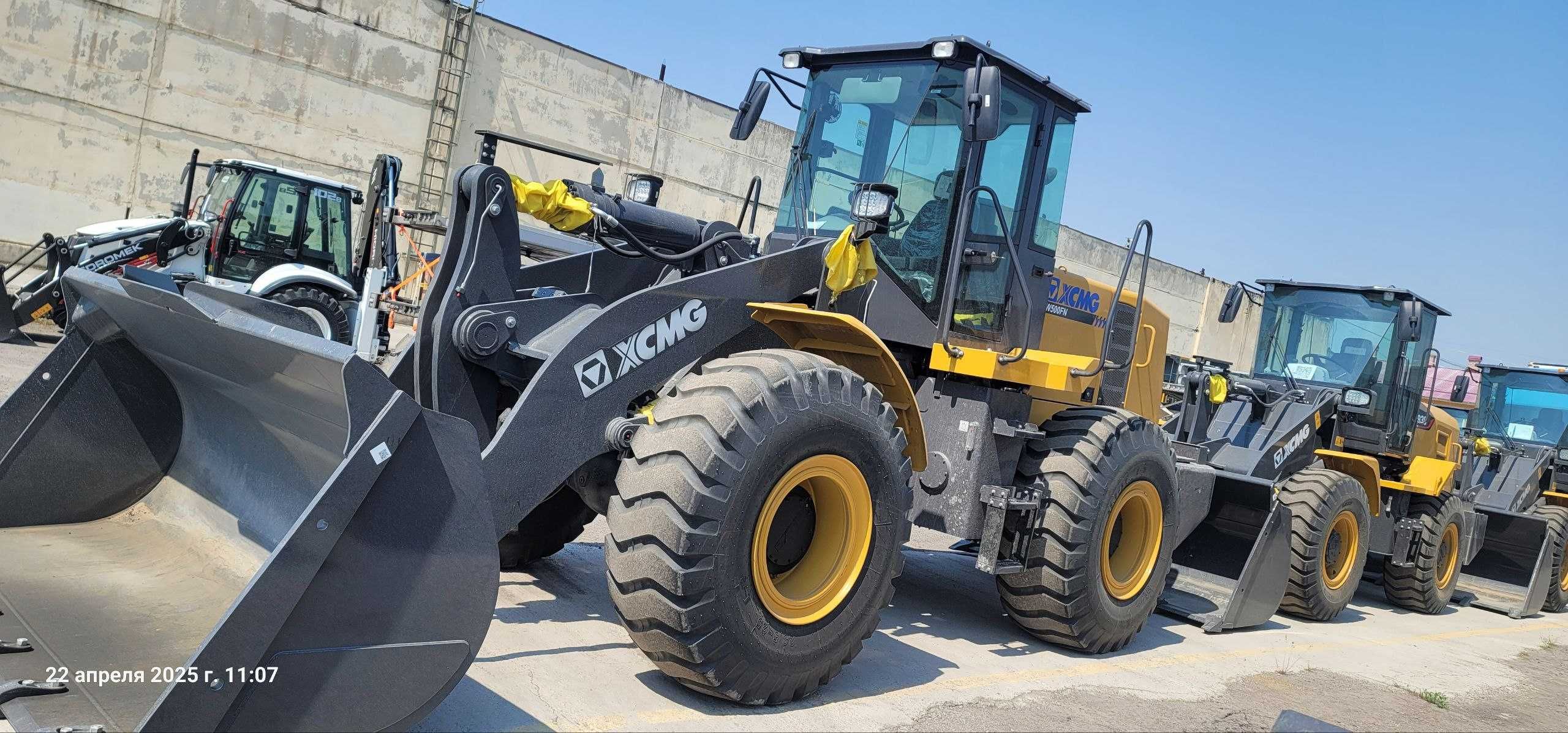 Сотилади Продаётся Фронтальный погрузчик XCMG LW500FN рычаг 3 кубовый