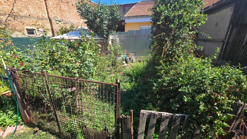 Casă la curte comună - Zonă centrală Tudor Vladimirescu