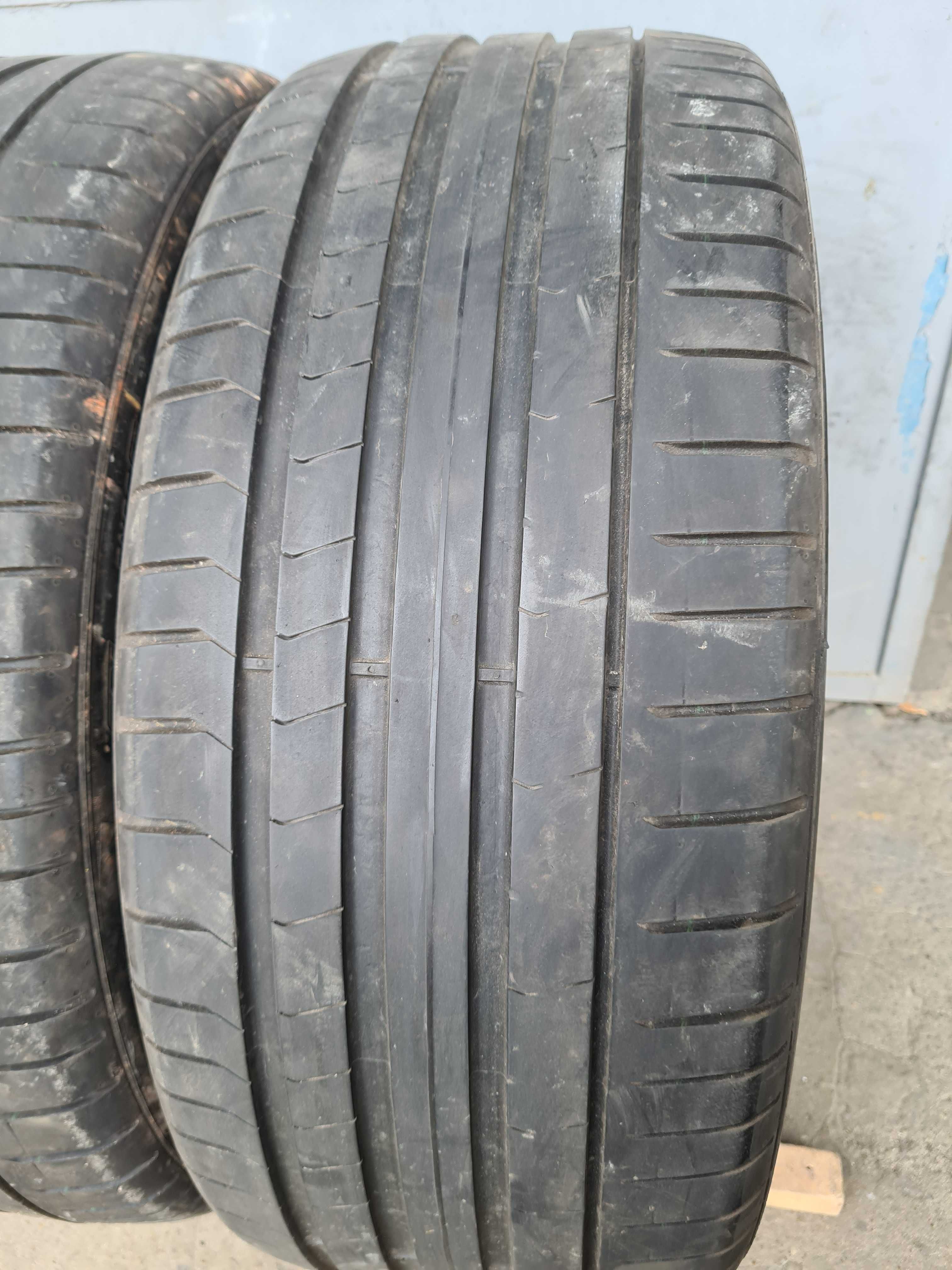 2 бр. летни гуми 255/40/21 Pirelli DOT 2617 5 mm